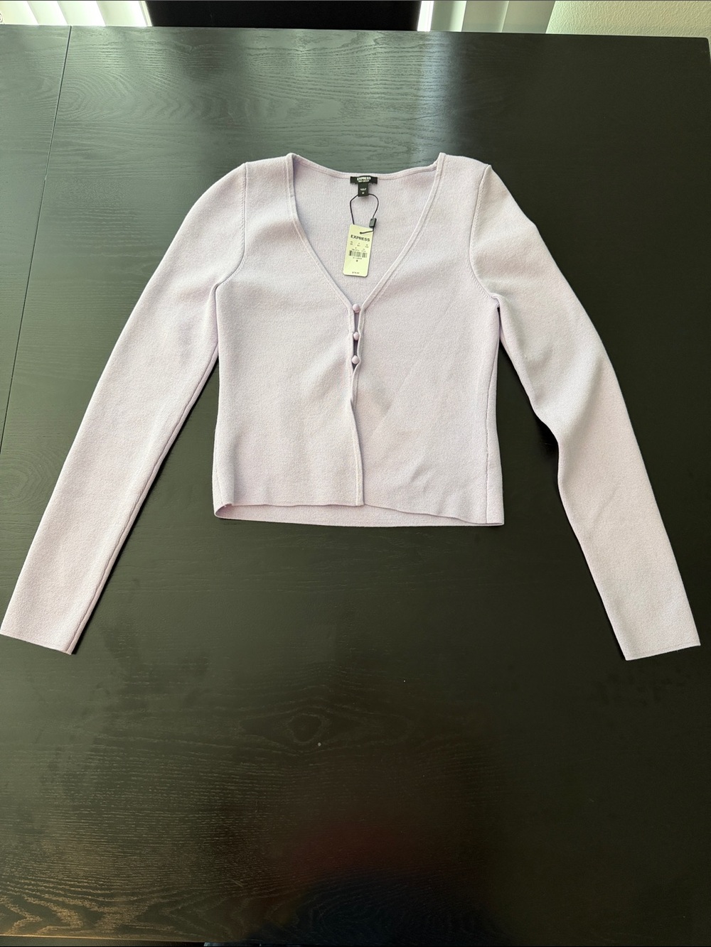 Express - Pale Lilac Cropped V-Neck Button Cardigan